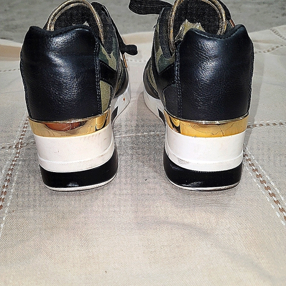Camp colored canvas Trainers with small wedge - Picture 2 of 3